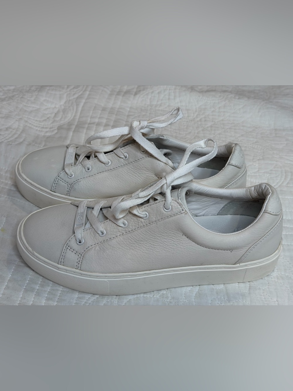 UGG Womens Zilo 1104067 White Leather Lace Up Shoes Sneakers Size 8.5 Trainer